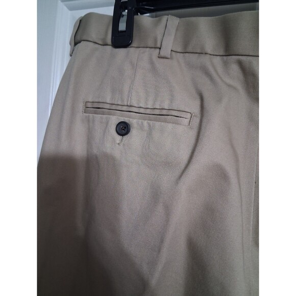 NWT Men's Haggar Work To Weekend Classic Fit Khaki Pants Size 36x30 - Picture 8 of 8